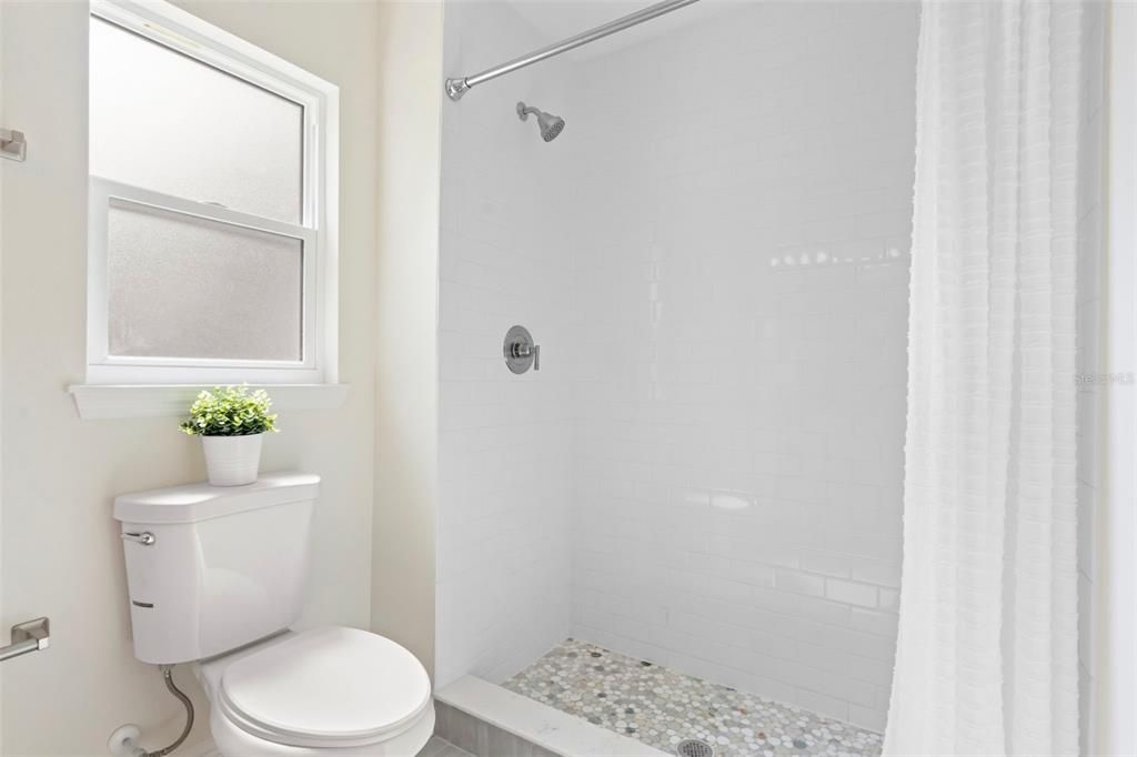 На продажу: $345,000 (3 спален, 2 ванн, 1500 Квадратных фут)