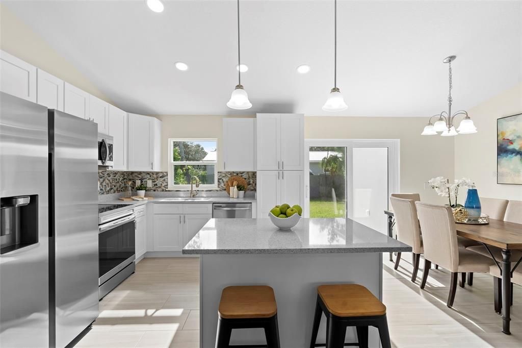 На продажу: $345,000 (3 спален, 2 ванн, 1500 Квадратных фут)