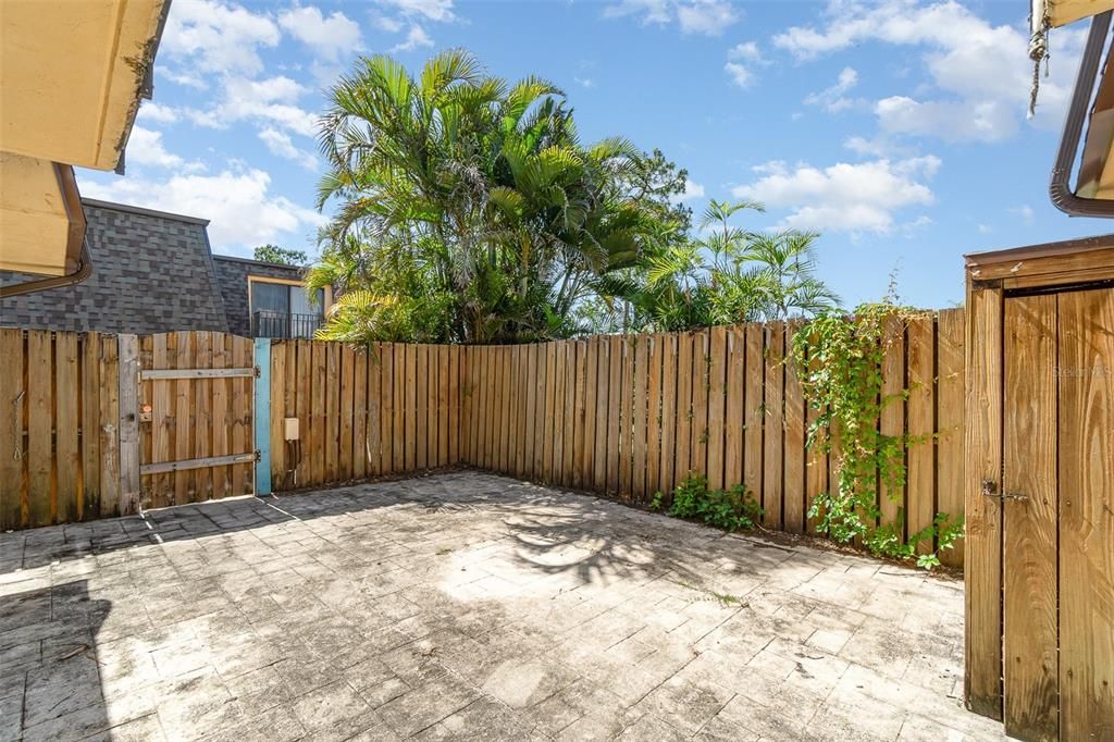 For Sale: $192,000 (2 beds, 2 baths, 1260 Square Feet)