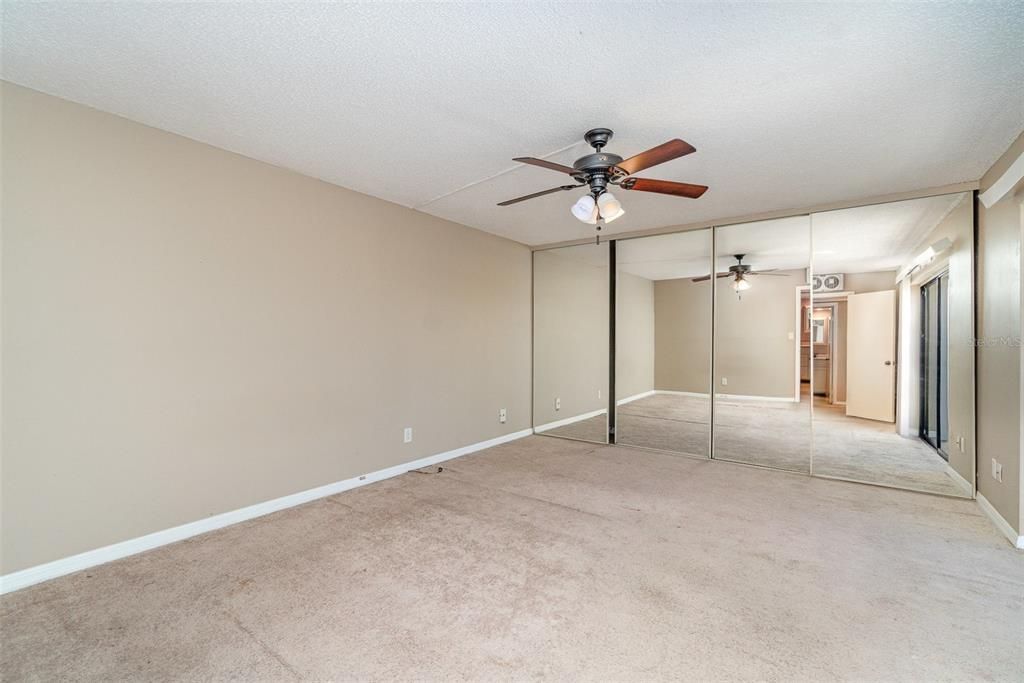 For Sale: $192,000 (2 beds, 2 baths, 1260 Square Feet)