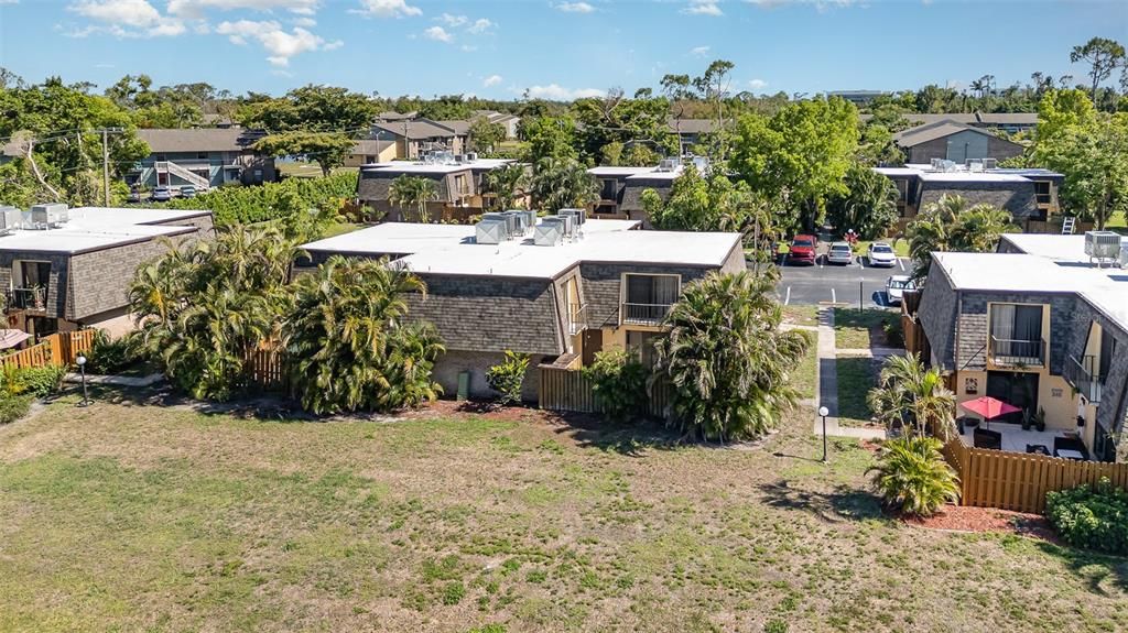 For Sale: $192,000 (2 beds, 2 baths, 1260 Square Feet)