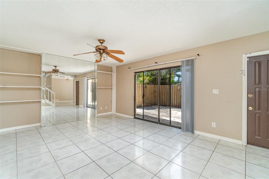 For Sale: $192,000 (2 beds, 2 baths, 1260 Square Feet)