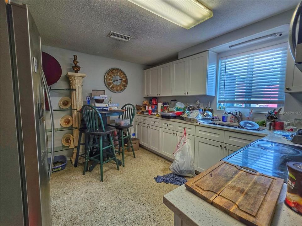 For Sale: $320,000 (0 beds, 0 baths, 1542 Square Feet)