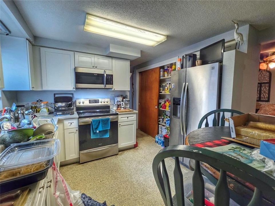 For Sale: $320,000 (0 beds, 0 baths, 1542 Square Feet)