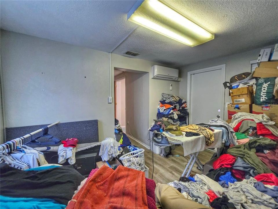 For Sale: $320,000 (0 beds, 0 baths, 1542 Square Feet)