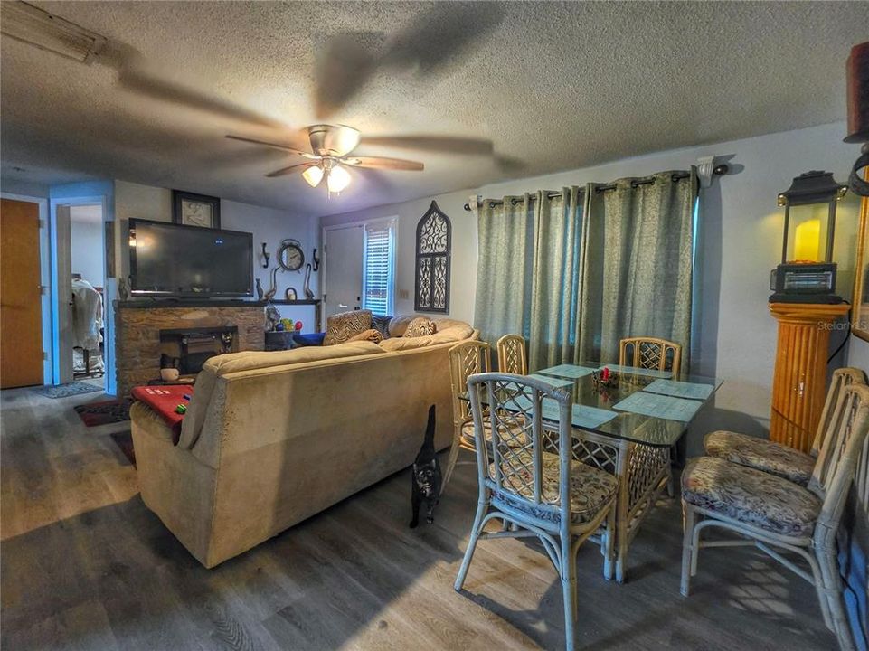 For Sale: $320,000 (0 beds, 0 baths, 1542 Square Feet)