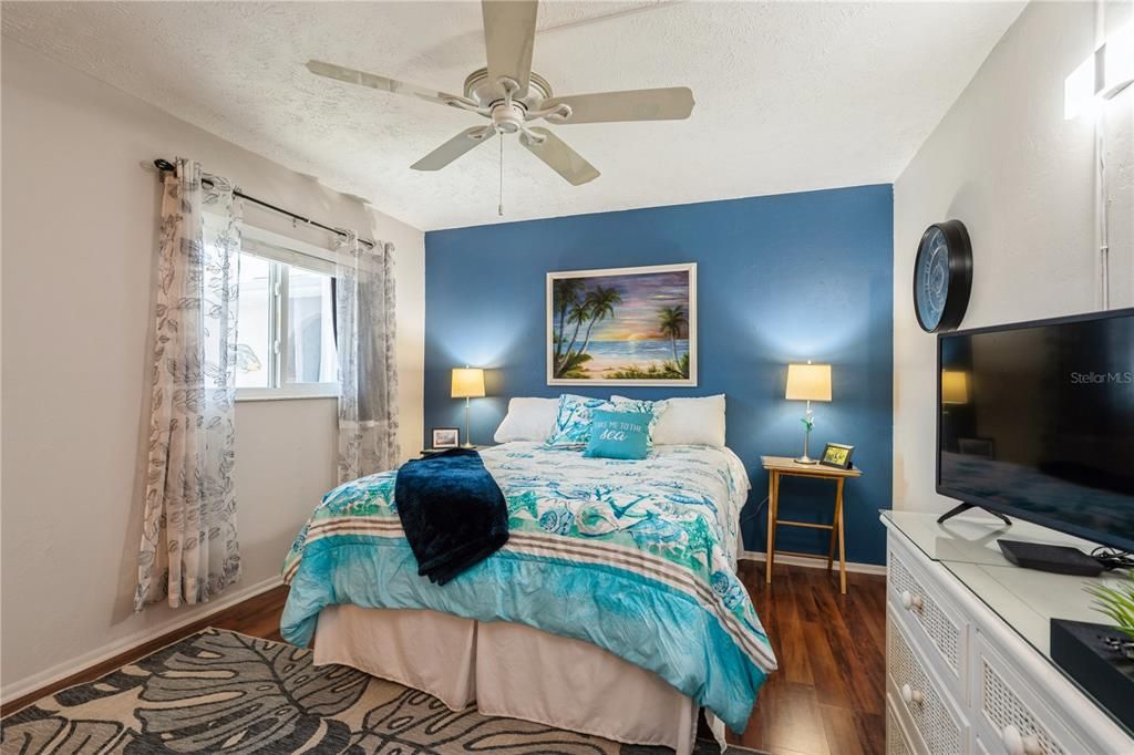 En Venta: $195,000 (2 camas, 2 baños, 896 Pies cuadrados)