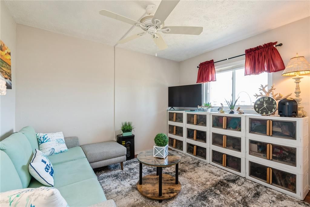 En Venta: $195,000 (2 camas, 2 baños, 896 Pies cuadrados)