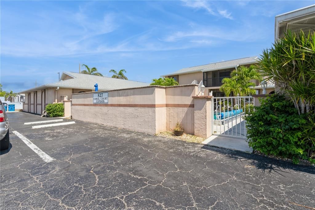 En Venta: $195,000 (2 camas, 2 baños, 896 Pies cuadrados)