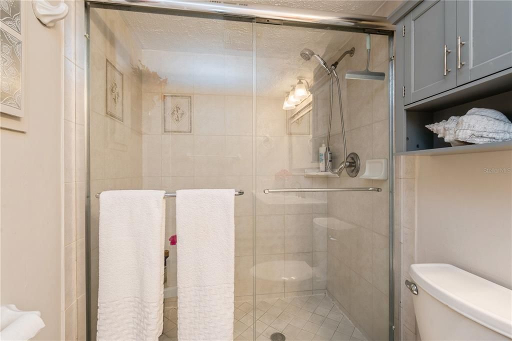 En Venta: $195,000 (2 camas, 2 baños, 896 Pies cuadrados)