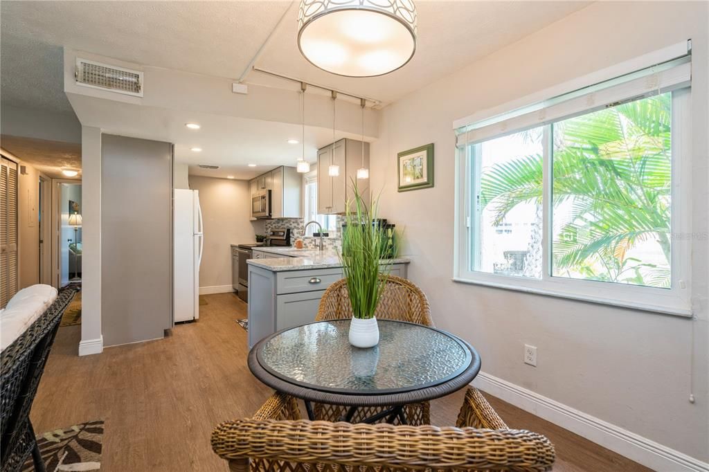 En Venta: $195,000 (2 camas, 2 baños, 896 Pies cuadrados)