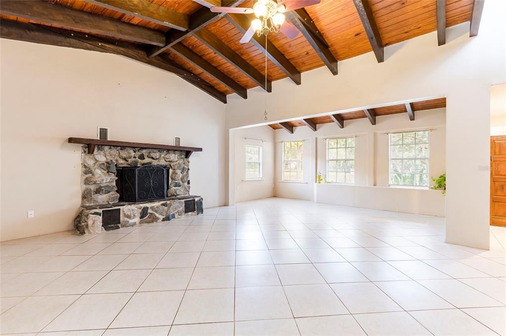 待售: $874,900 (5 贝兹, 3 浴室, 3792 平方英尺)