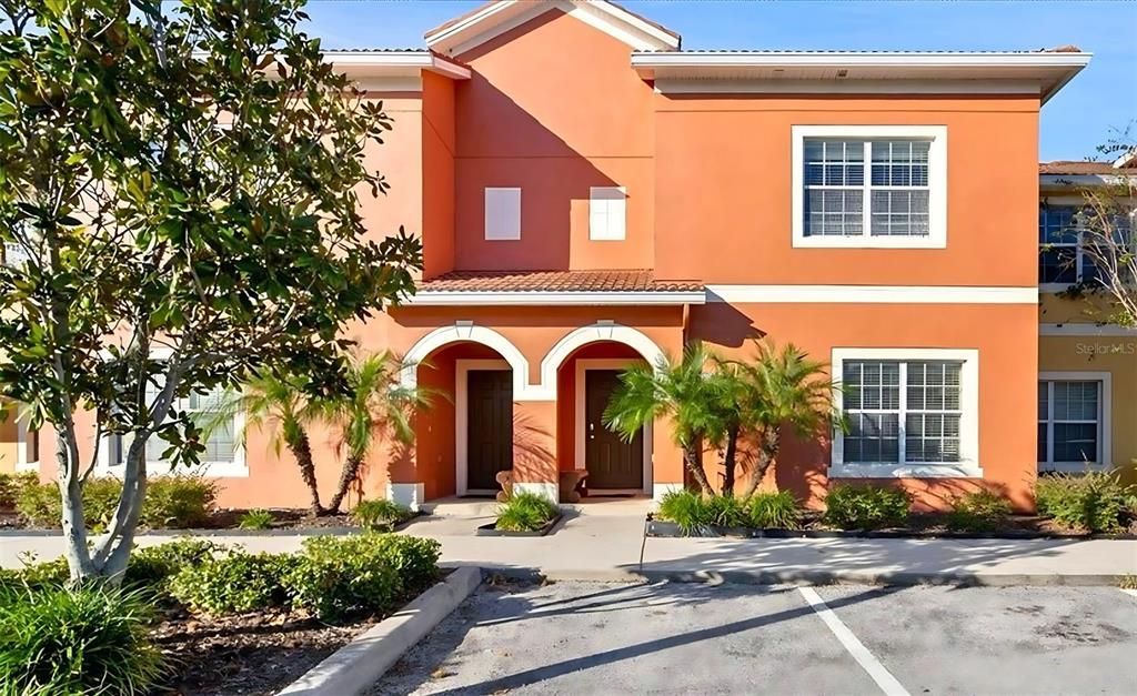 Недавно продано: $351,900 (4 спален, 3 ванн, 1902 Квадратных фут)