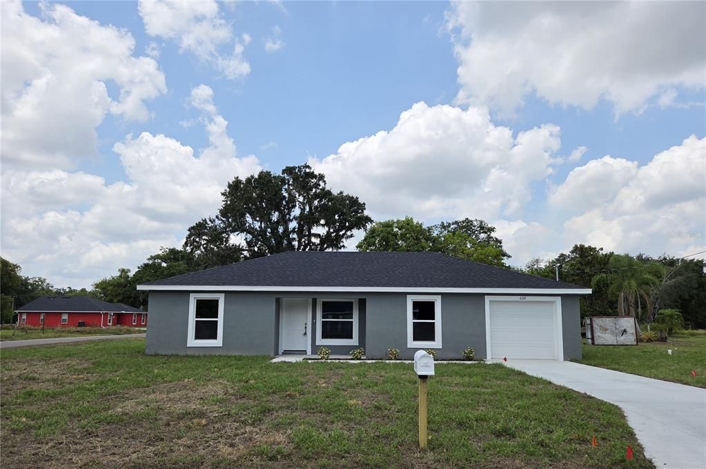 Recently Sold: $249,000 (3 beds, 2 baths, 1095 Square Feet)