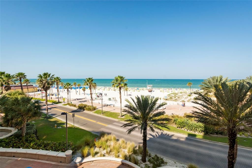 En Renta: $20,000 (3 camas, 3 baños, 2705 Pies cuadrados)