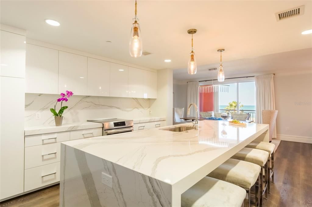 En Renta: $20,000 (3 camas, 3 baños, 2705 Pies cuadrados)