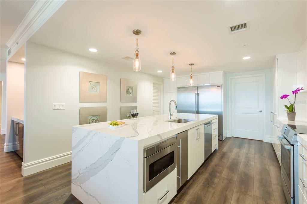 En Renta: $20,000 (3 camas, 3 baños, 2705 Pies cuadrados)