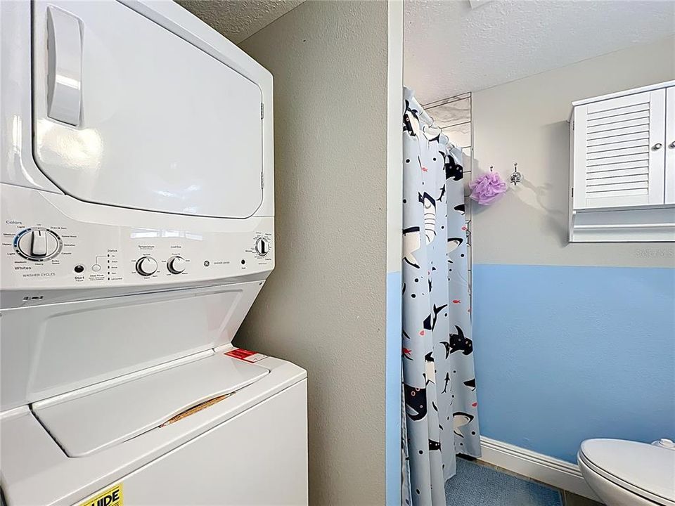 На продажу: $650,000 (4 спален, 3 ванн, 1853 Квадратных фут)