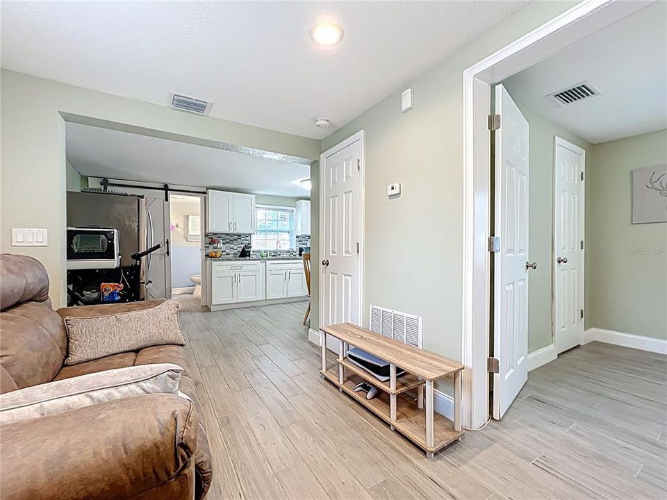 На продажу: $650,000 (4 спален, 3 ванн, 1853 Квадратных фут)