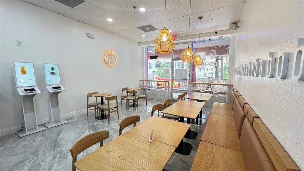 待售: $65,000 (0 贝兹, 0 浴室, 900 平方英尺)