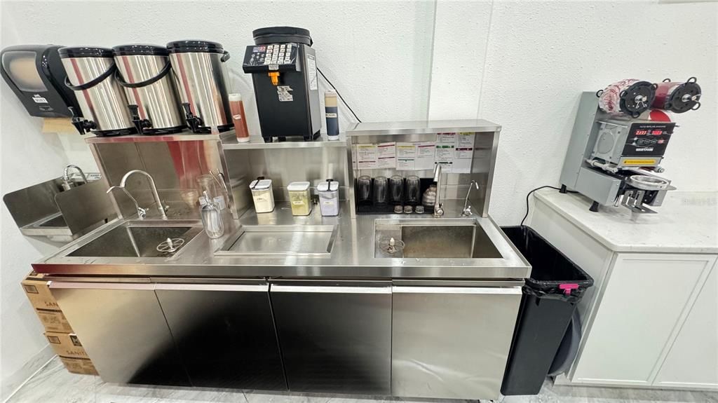 待售: $65,000 (0 贝兹, 0 浴室, 900 平方英尺)