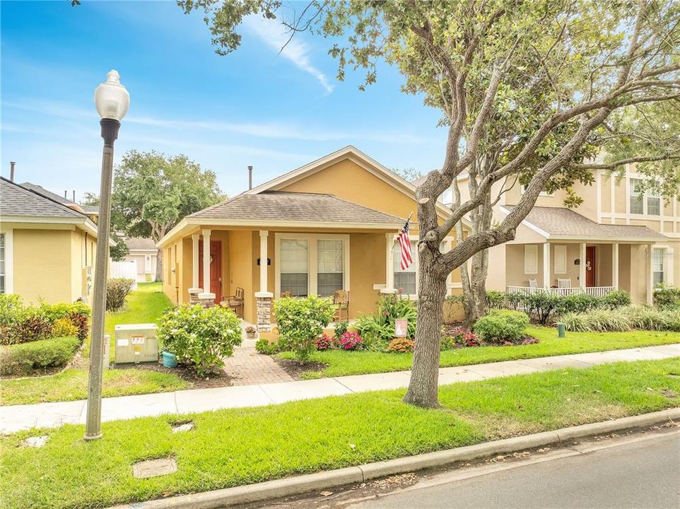 Activo con contrato: $475,000 (3 camas, 2 baños, 1650 Pies cuadrados)