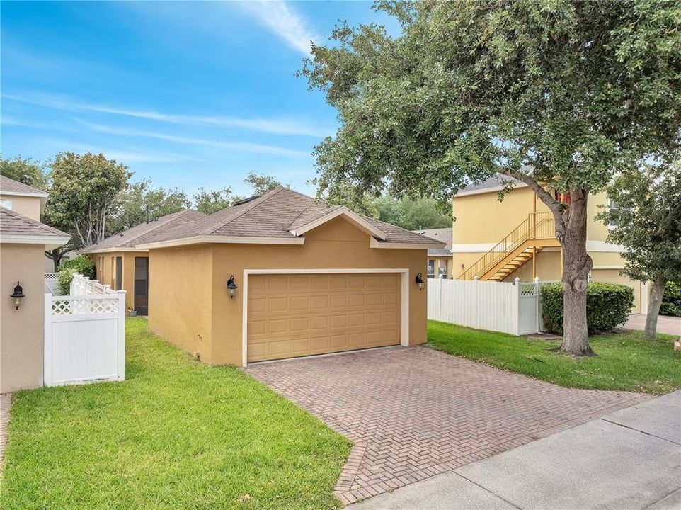 Activo con contrato: $475,000 (3 camas, 2 baños, 1650 Pies cuadrados)