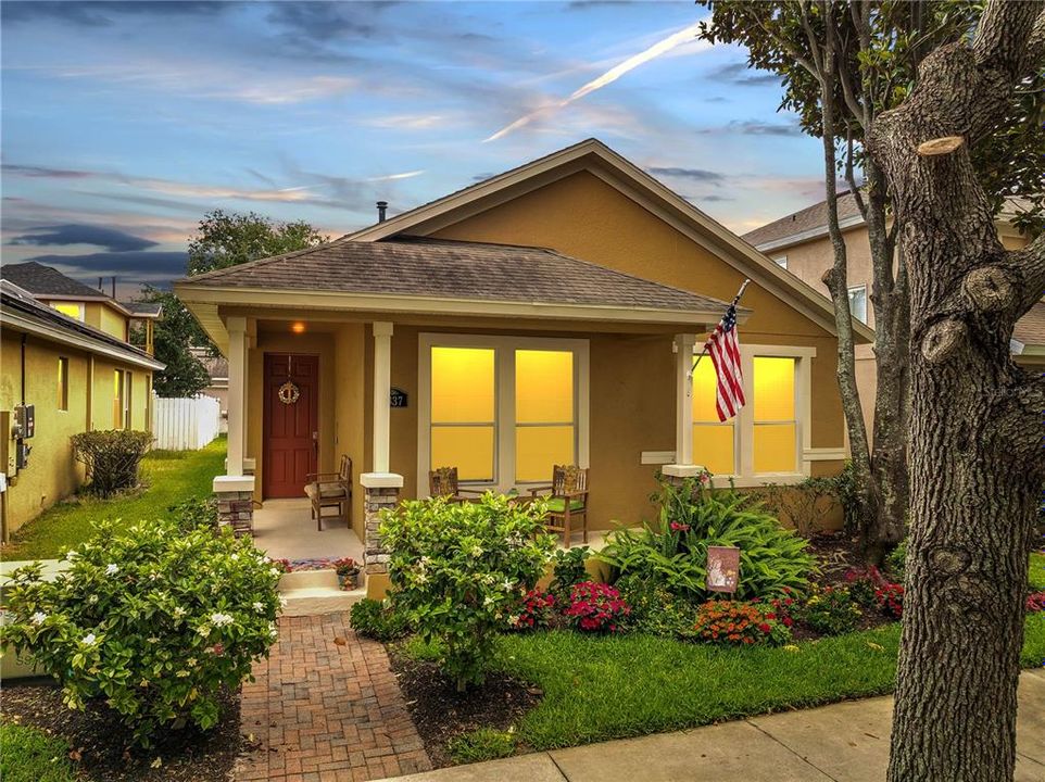 Activo con contrato: $475,000 (3 camas, 2 baños, 1650 Pies cuadrados)