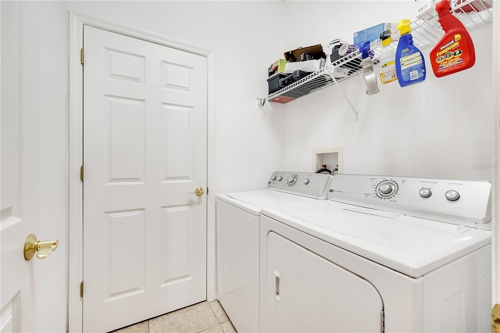 Activo con contrato: $475,000 (3 camas, 2 baños, 1650 Pies cuadrados)