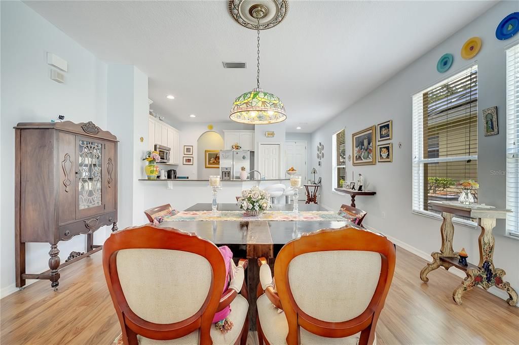 Activo con contrato: $475,000 (3 camas, 2 baños, 1650 Pies cuadrados)