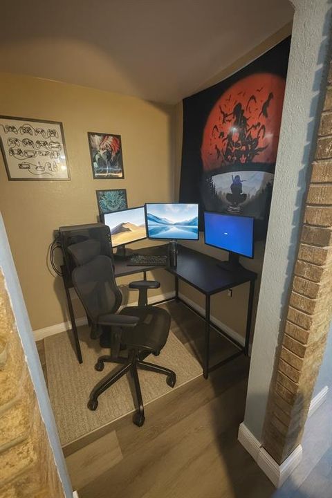 待售: $315,000 (3 贝兹, 2 浴室, 1955 平方英尺)