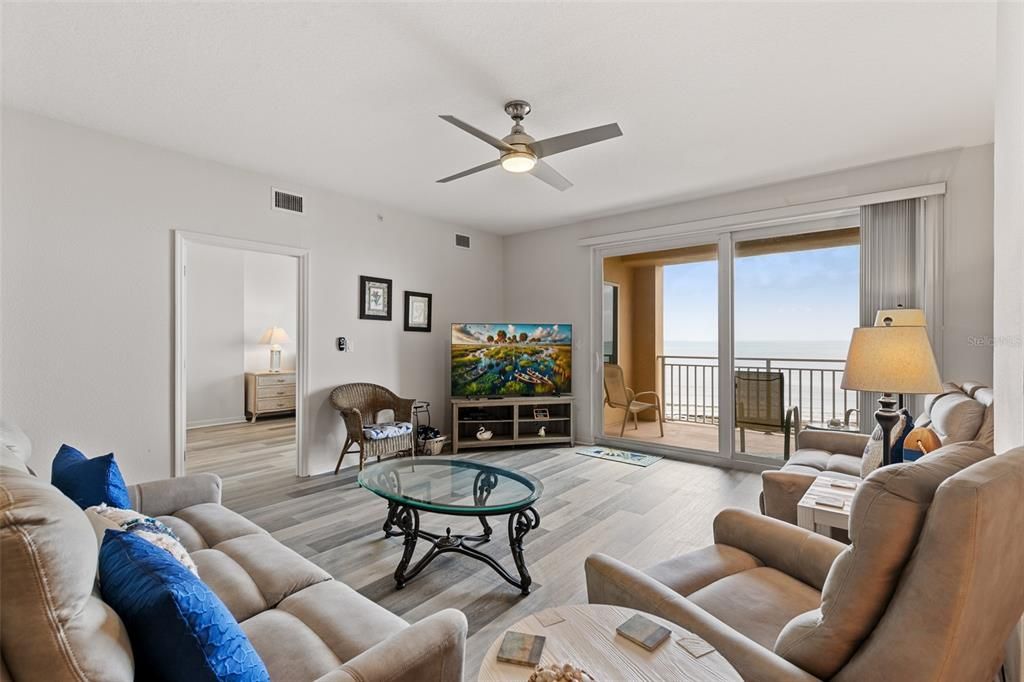 Active With Contract: $659,000 (3 beds, 2 baths, 1640 Square Feet)