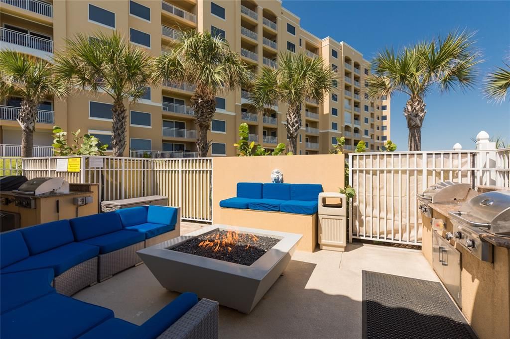 Active With Contract: $659,000 (3 beds, 2 baths, 1640 Square Feet)