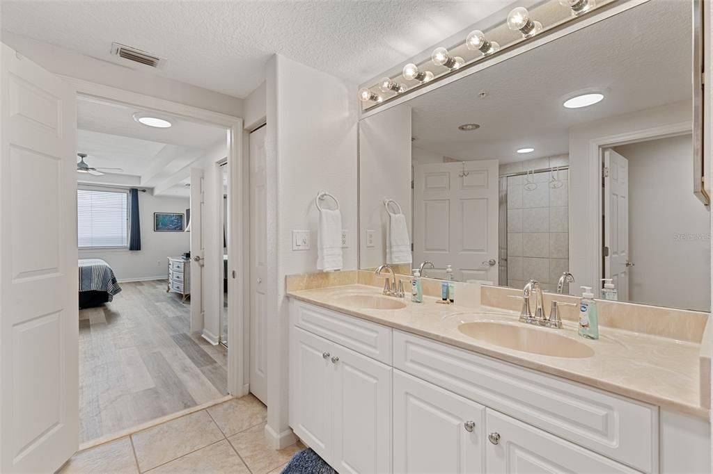 Active With Contract: $659,000 (3 beds, 2 baths, 1640 Square Feet)