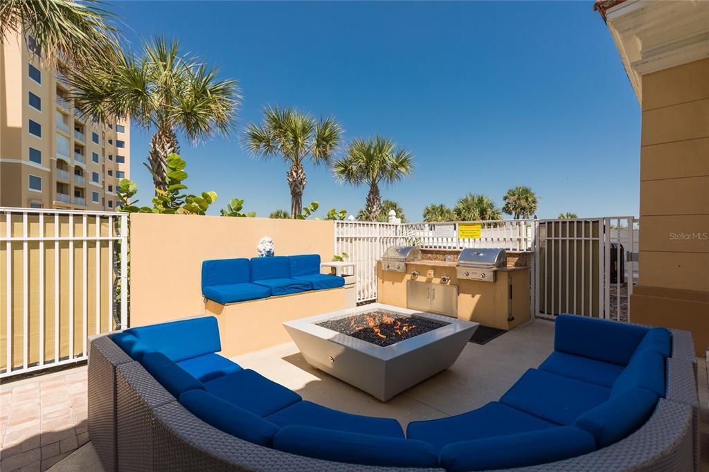 Active With Contract: $659,000 (3 beds, 2 baths, 1640 Square Feet)