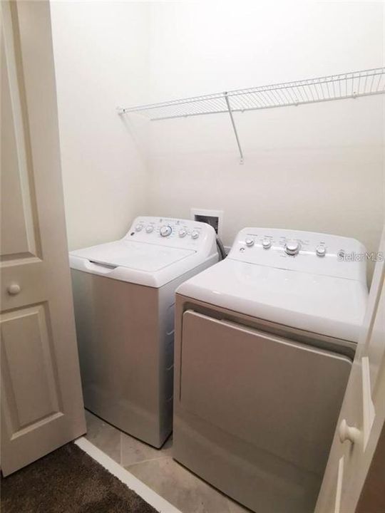 Active With Contract: $1,799 (3 beds, 2 baths, 1741 Square Feet)