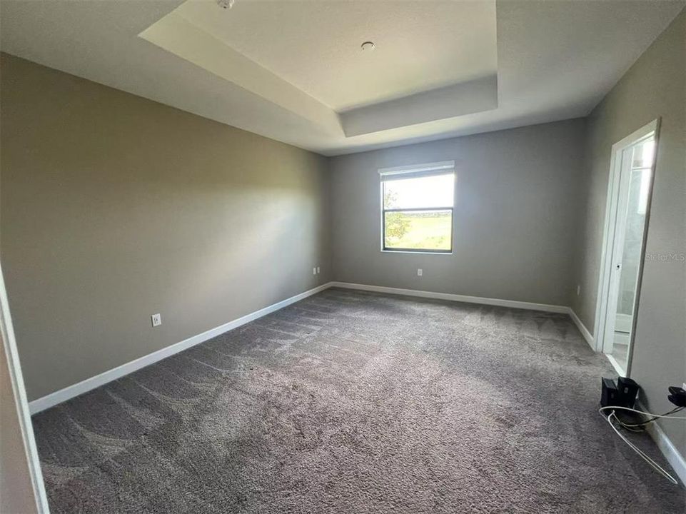 Active With Contract: $1,799 (3 beds, 2 baths, 1741 Square Feet)