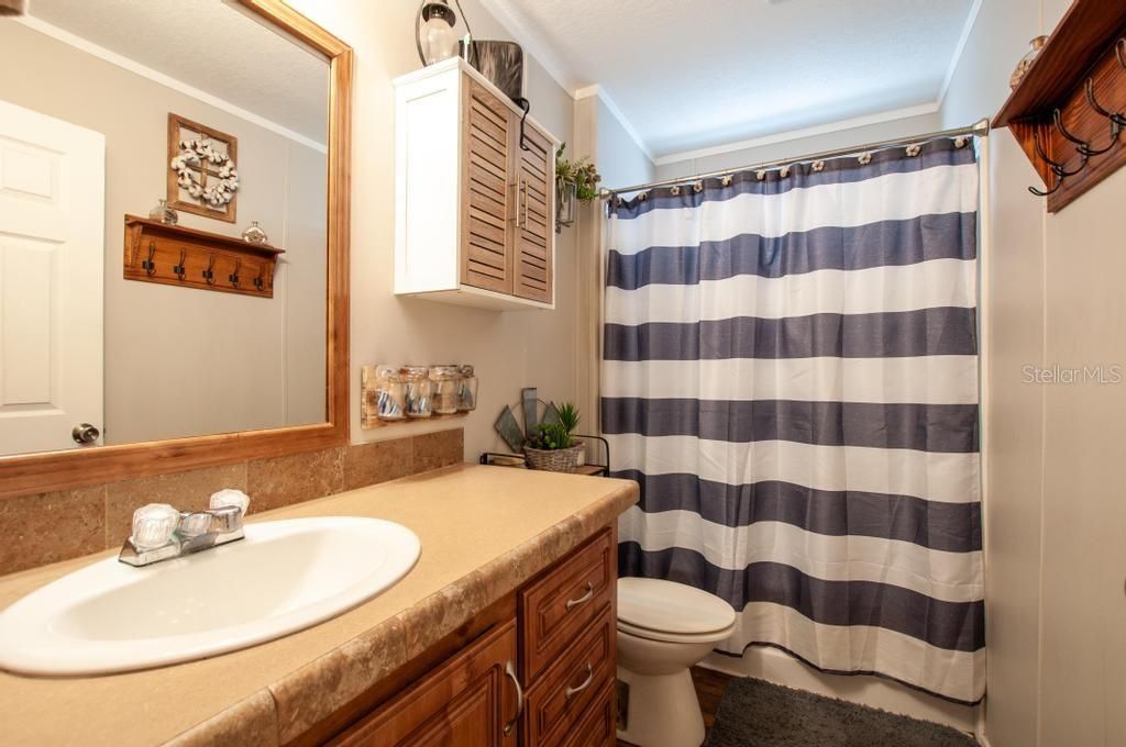 For Sale: $334,900 (4 beds, 2 baths, 1836 Square Feet)