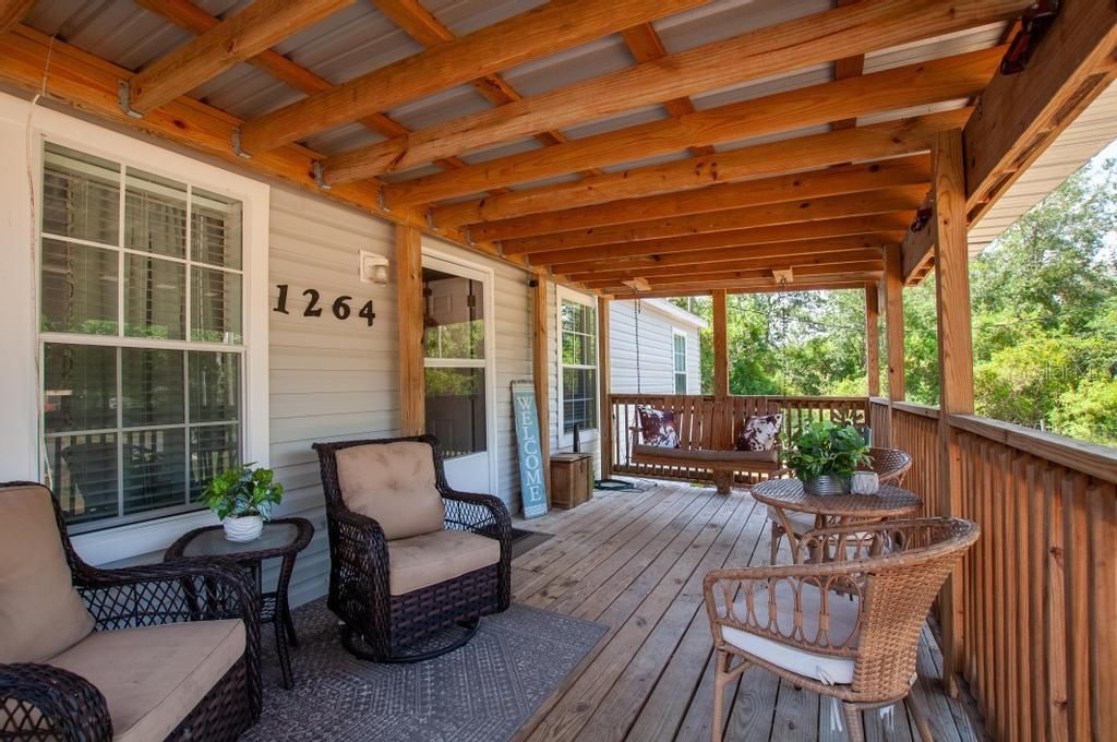 For Sale: $334,900 (4 beds, 2 baths, 1836 Square Feet)