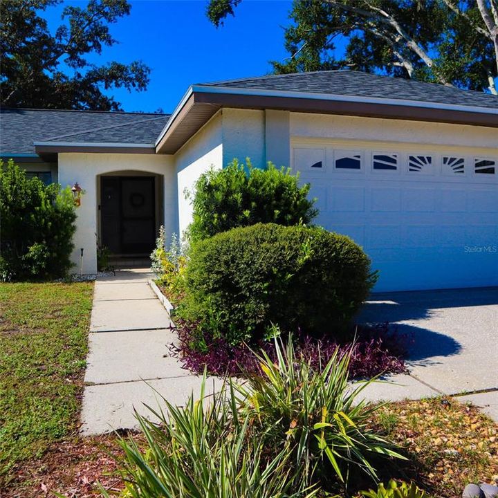 合同活跃: $349,999 (3 贝兹, 2 浴室, 1693 平方英尺)