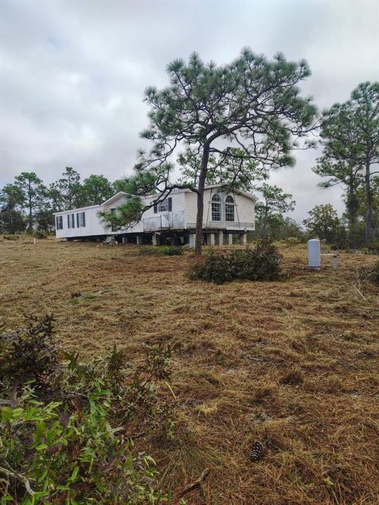 Active With Contract: $140,000 (3 beds, 2 baths, 1716 Square Feet)