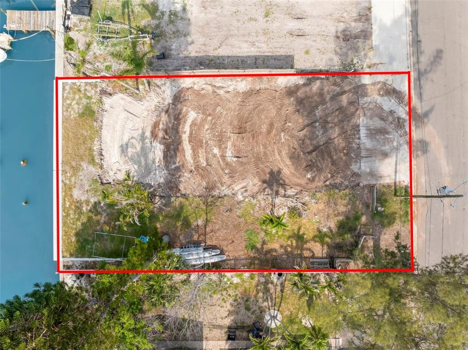 For Sale: $875,000 (0.14 acres)