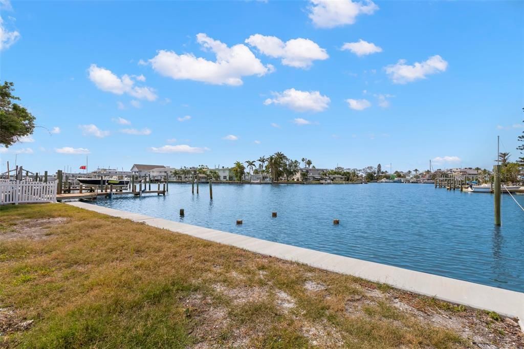 For Sale: $875,000 (0.14 acres)