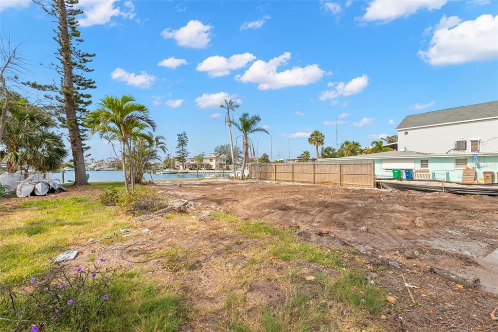 For Sale: $875,000 (0.14 acres)