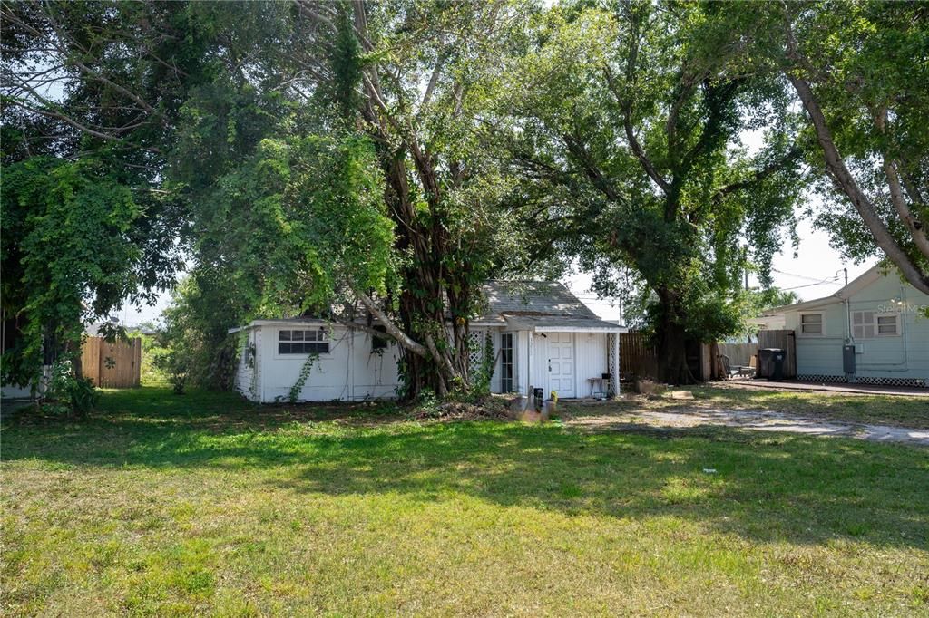 Под контрактом: $119,000 (1 спален, 1 ванн, 530 Квадратных фут)