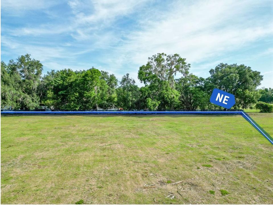 待售: $712,500 (25.42 acres)