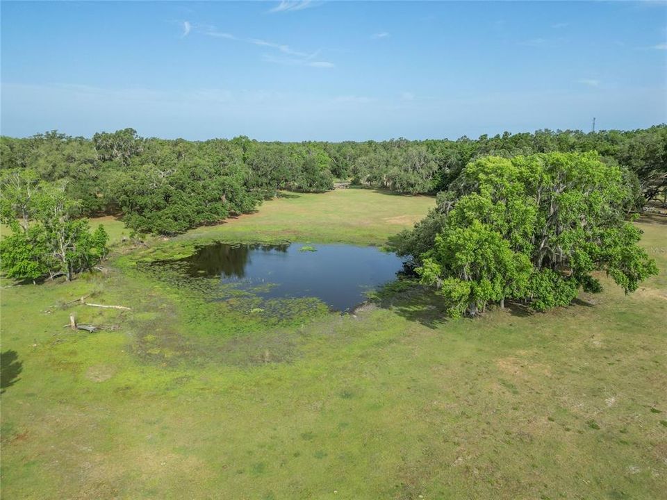 待售: $712,500 (25.42 acres)