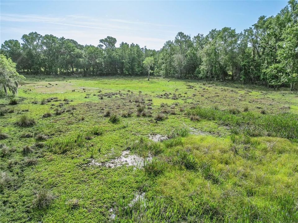 待售: $712,500 (25.42 acres)