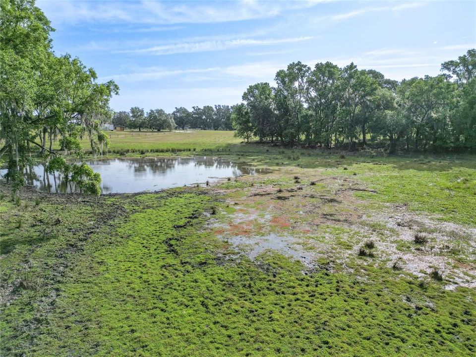 待售: $712,500 (25.42 acres)