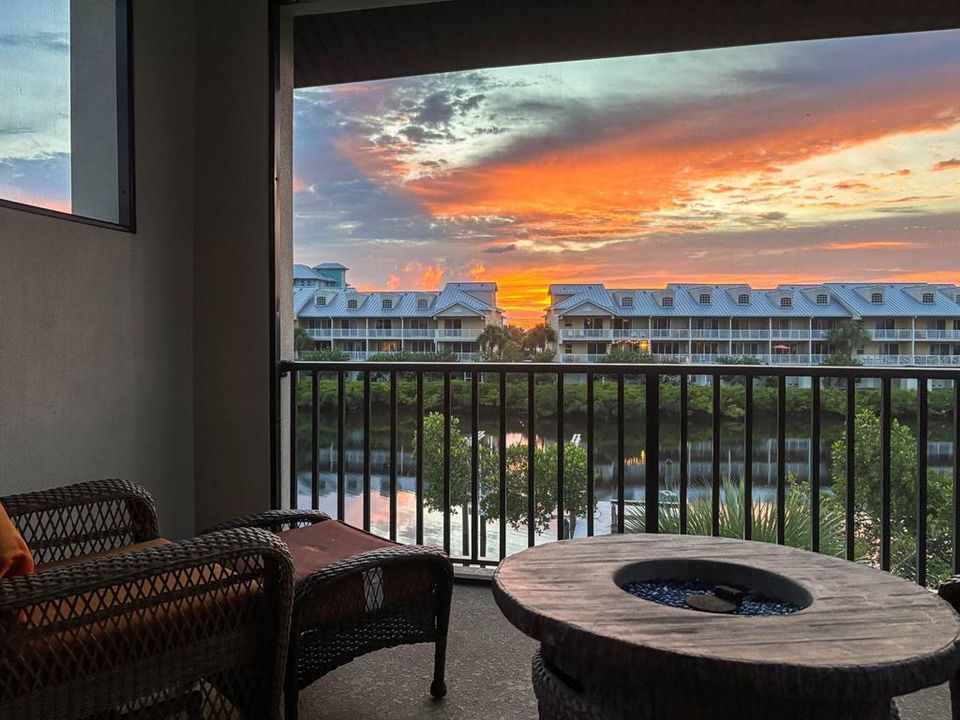 待售: $1,150,000 (4 贝兹, 3 浴室, 2913 平方英尺)